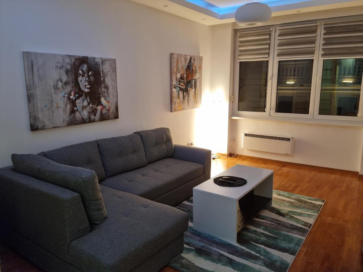 בלגרד De Luxe Republic Square Apartment Of 100Sqm מראה חיצוני תמונה