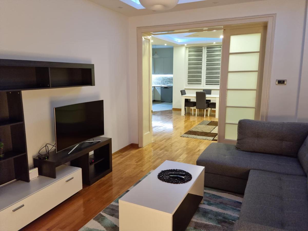 בלגרד De Luxe Republic Square Apartment Of 100Sqm מראה חיצוני תמונה